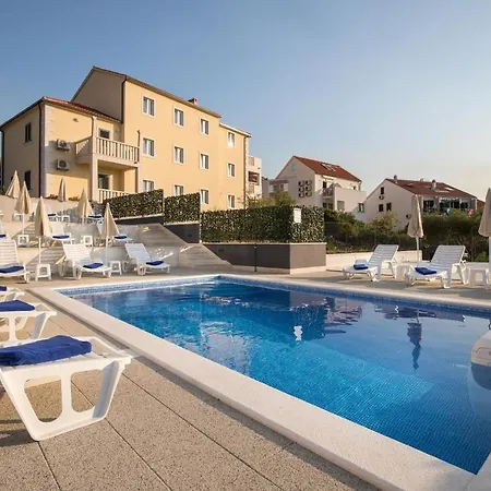 Blueview 포스티라